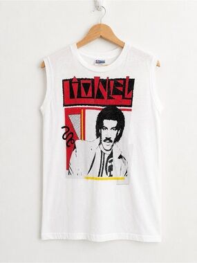 Vintage 1984 Lionel Richie Hello Tour Tee Hanes Made in USA Rare S